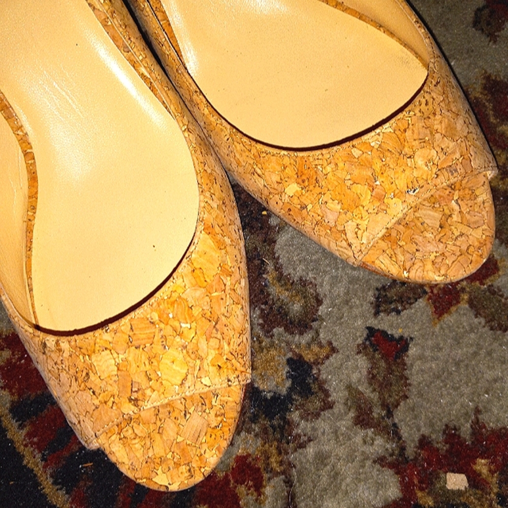 COLE HAAN Cork Open-Toe Stacked Heel Sandals. 9.5 - Picture 3 of 9